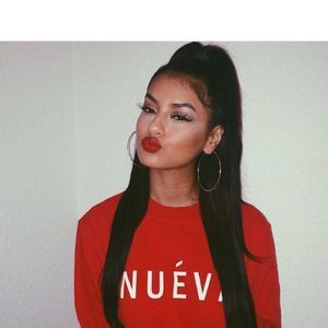 Meet your Posher, Janelle